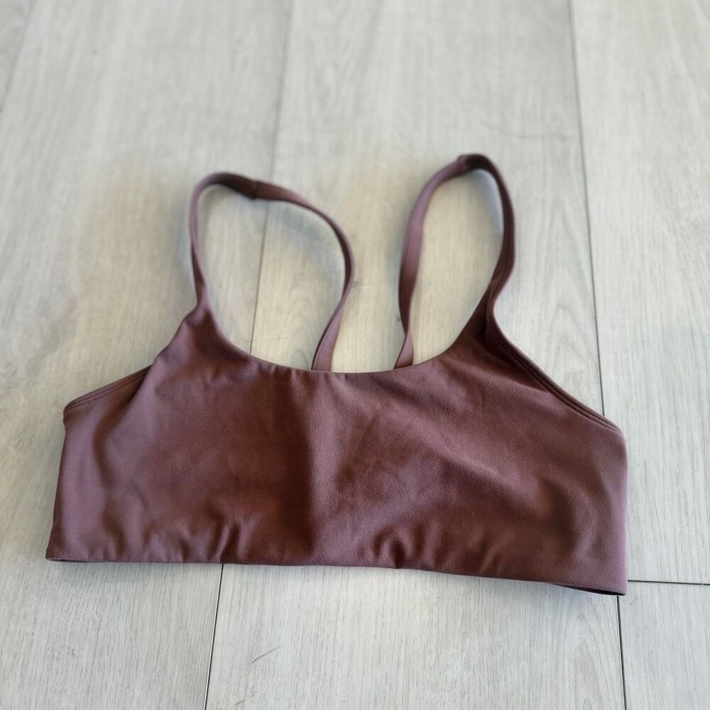 Vuori womens sports bra size m